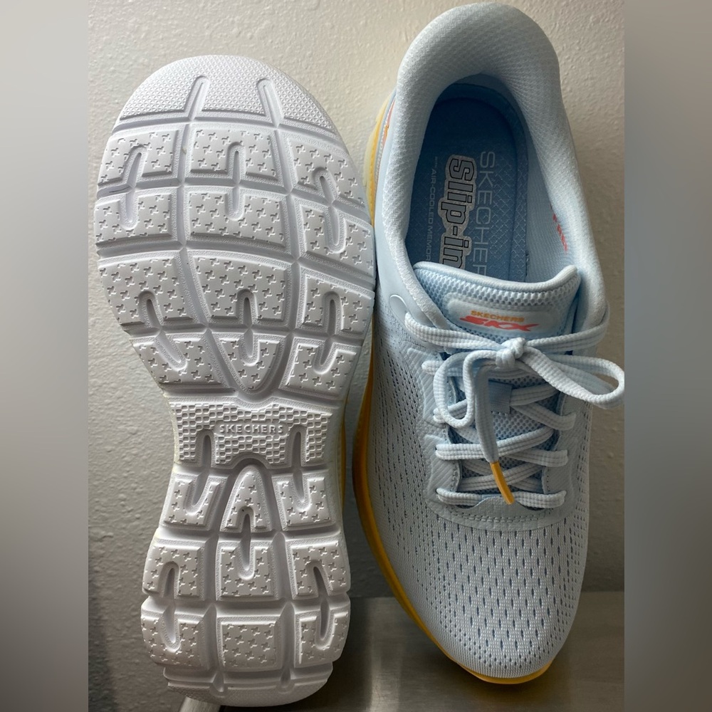 SKECHERS… WOMENS SUMMIT PLUS
BLUE AND YELLOW SNEAKERS - Picture 2 of 16